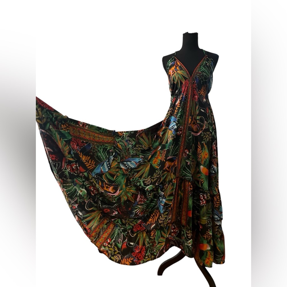 NWOT SOL Flowy Boho Chic Vibrant Colors Tropical Parrots Prints Free Size
